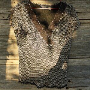 'New York City Design Co.' black & brown floral sequined knit hem v-neck top